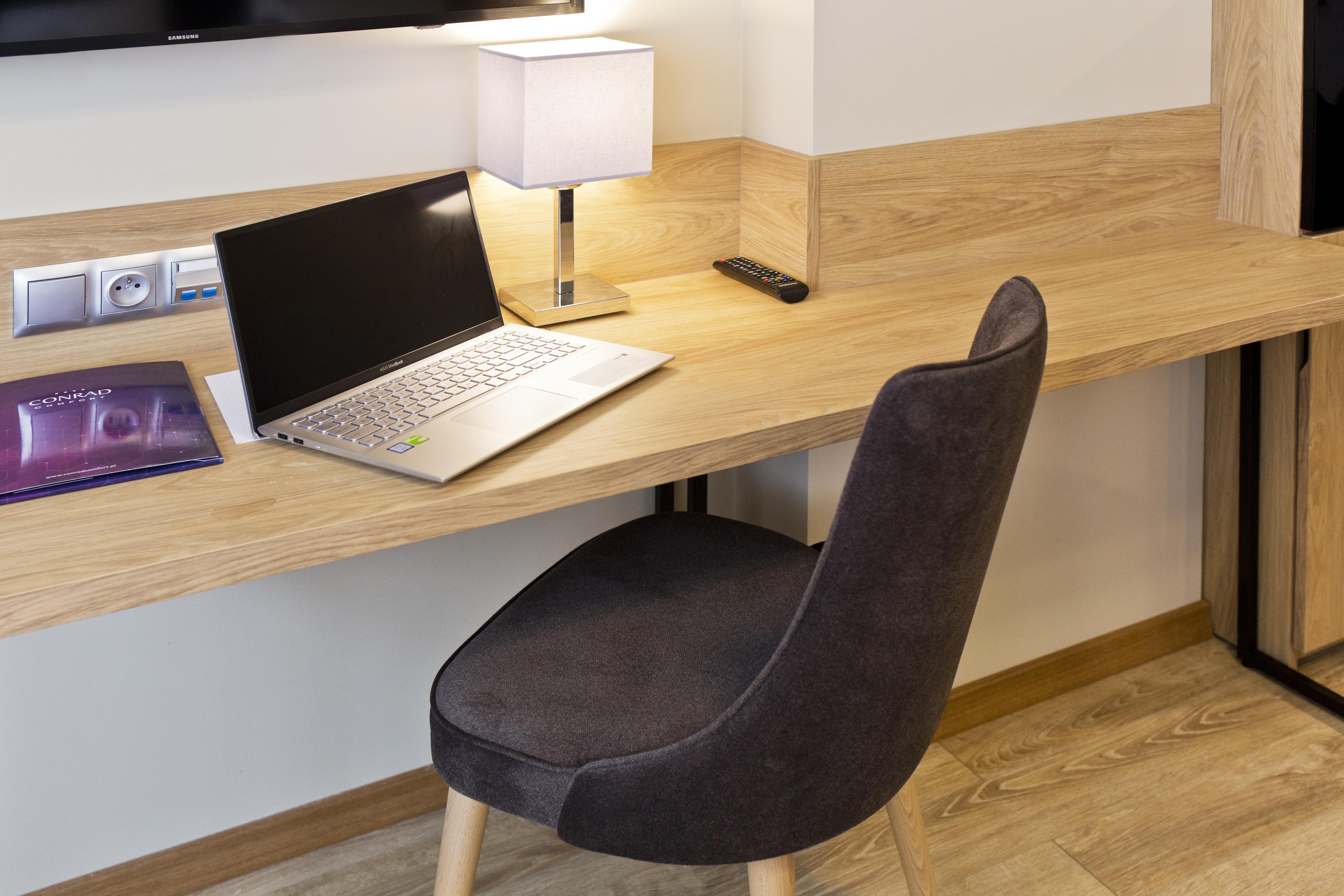 Hotel Conrad Comfort Krakow Bagian luar foto