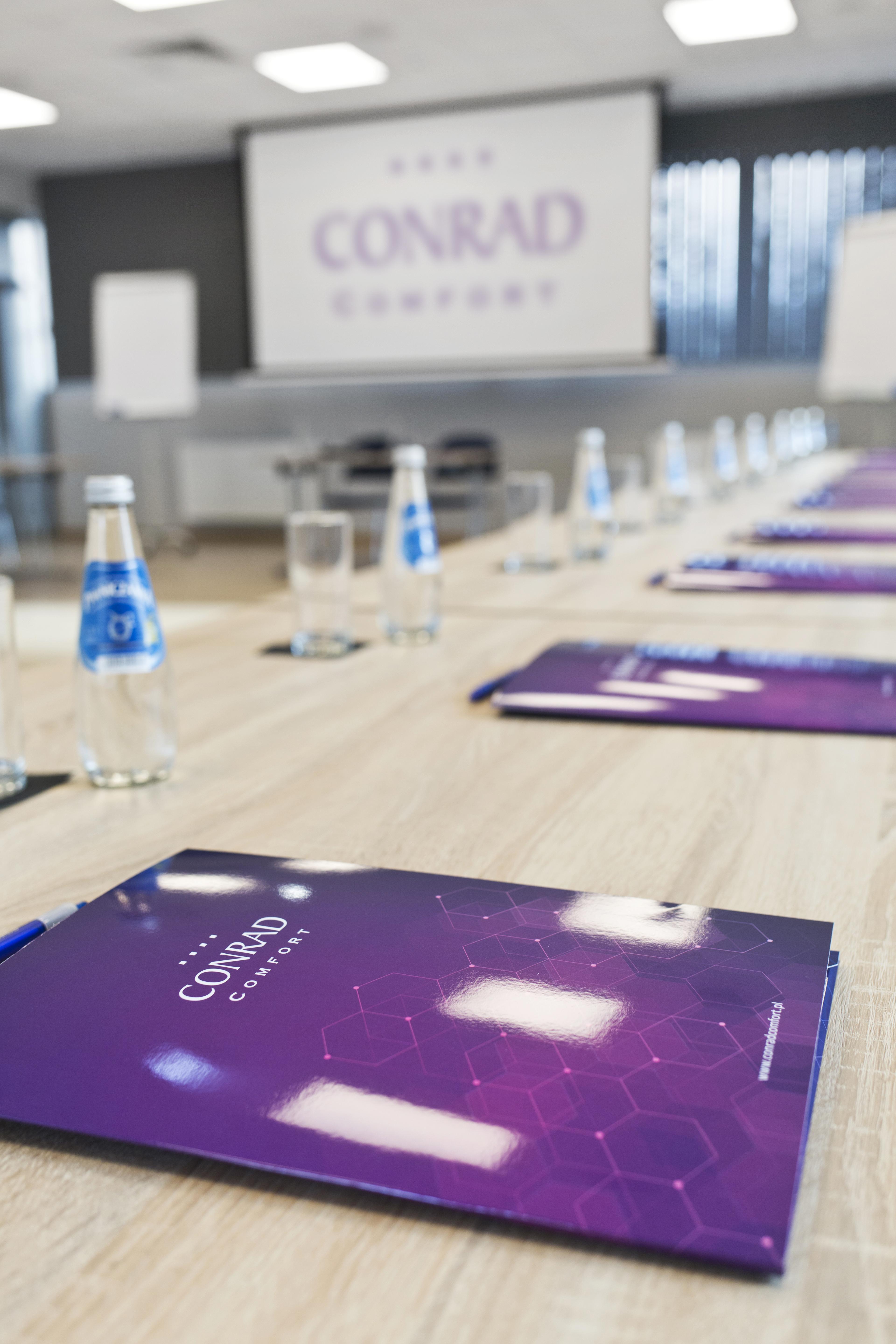 Hotel Conrad Comfort Krakow Bagian luar foto