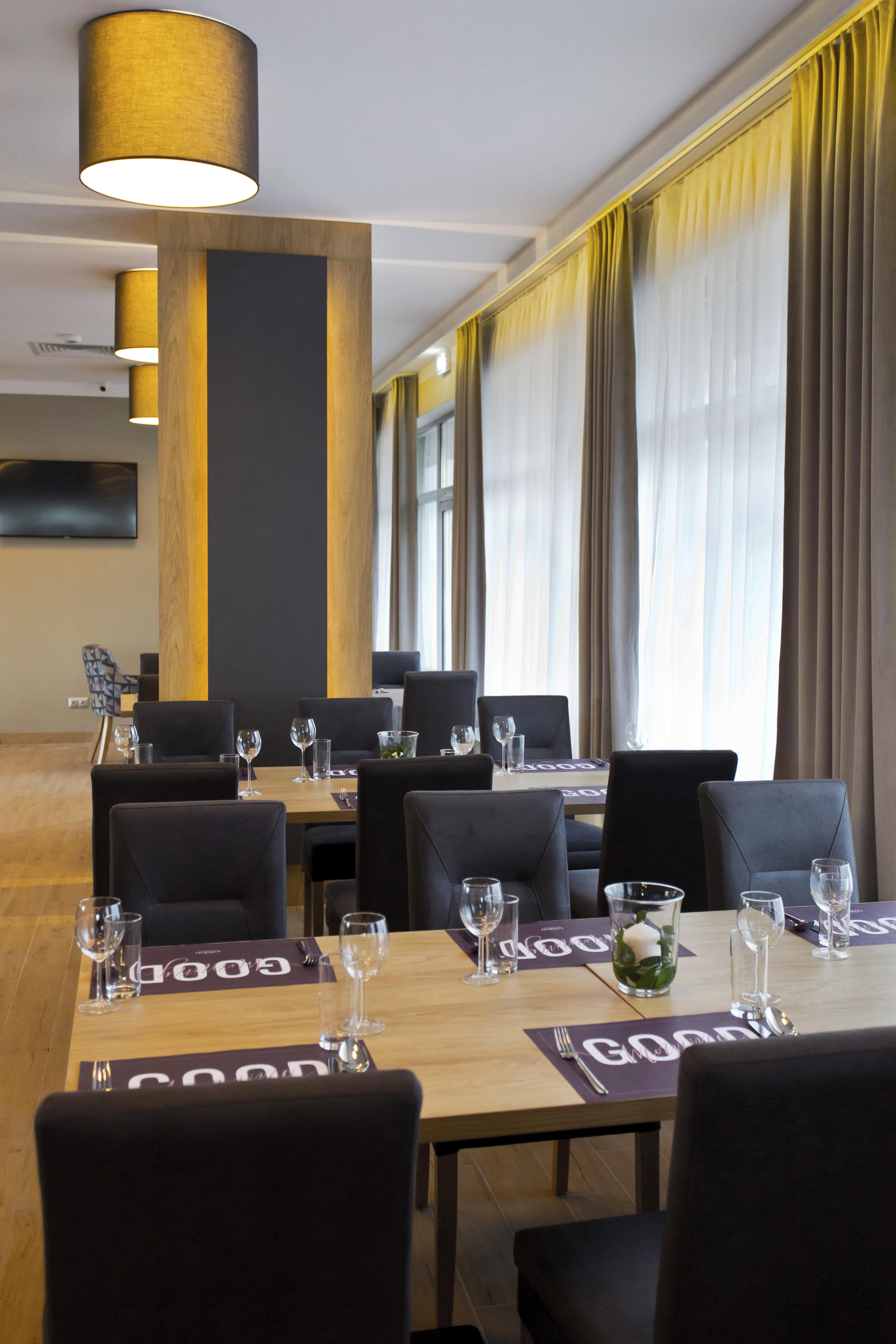 Hotel Conrad Comfort Krakow Bagian luar foto