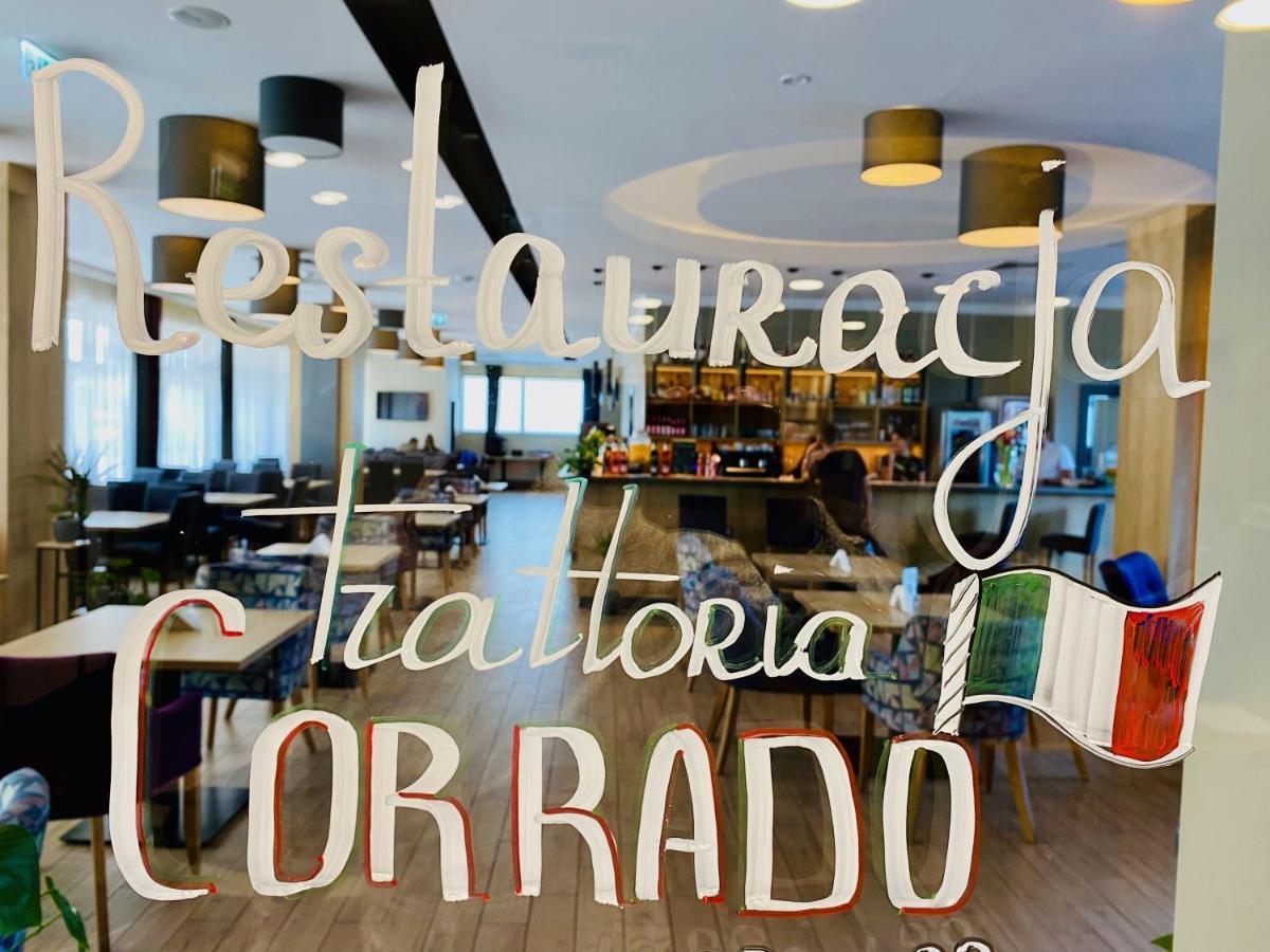 Hotel Conrad Comfort Krakow Bagian luar foto