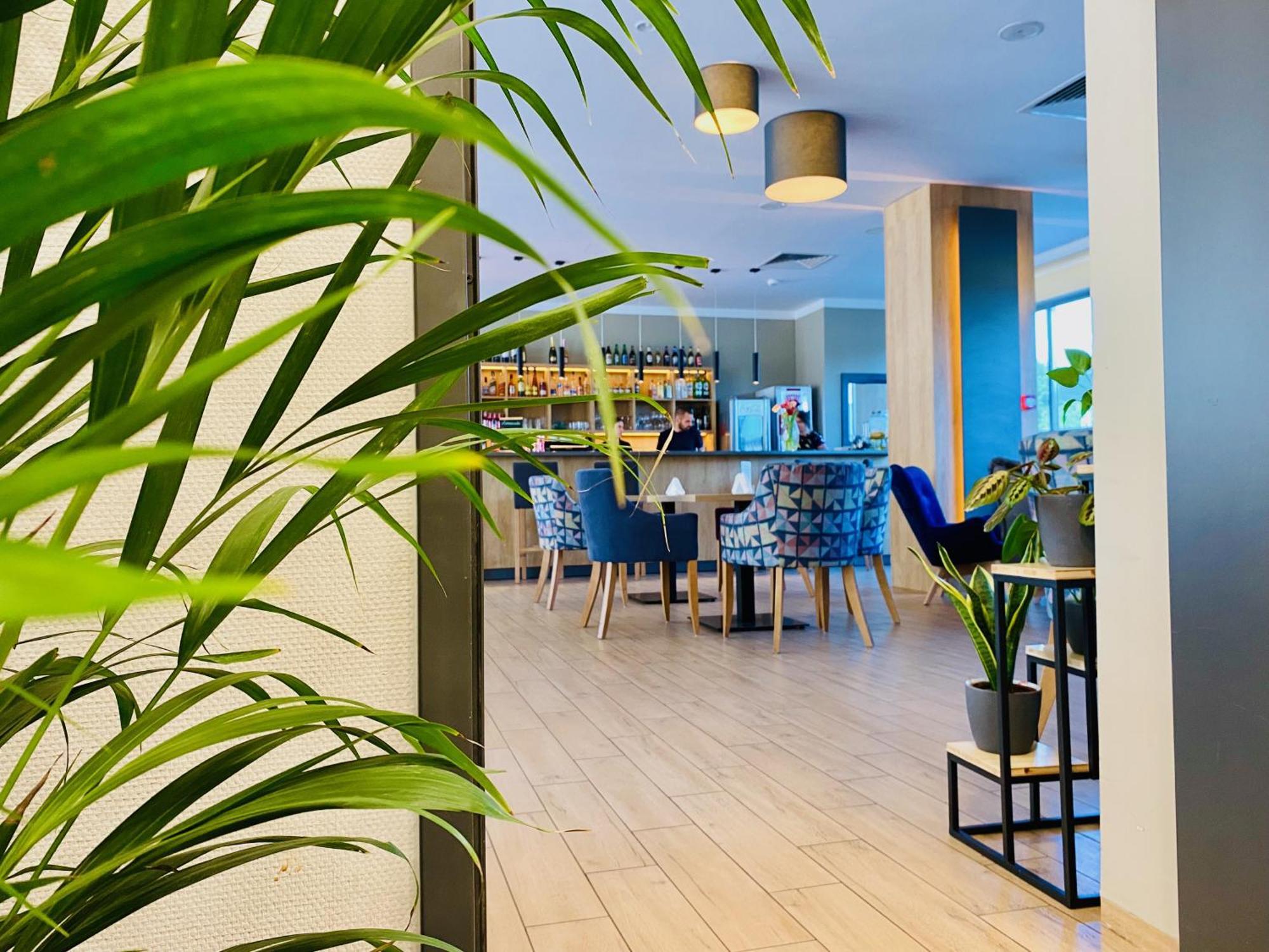 Hotel Conrad Comfort Krakow Bagian luar foto