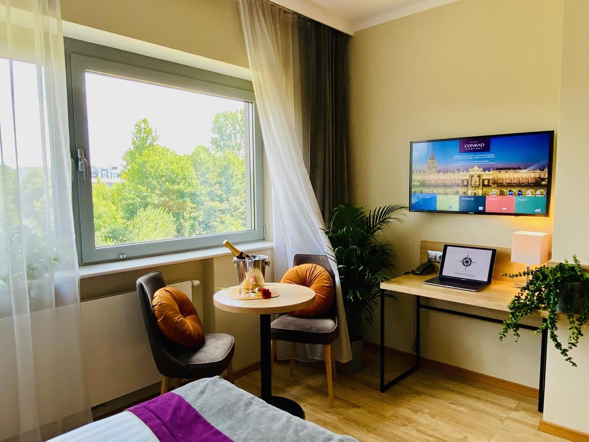 Hotel Conrad Comfort Krakow Bagian luar foto