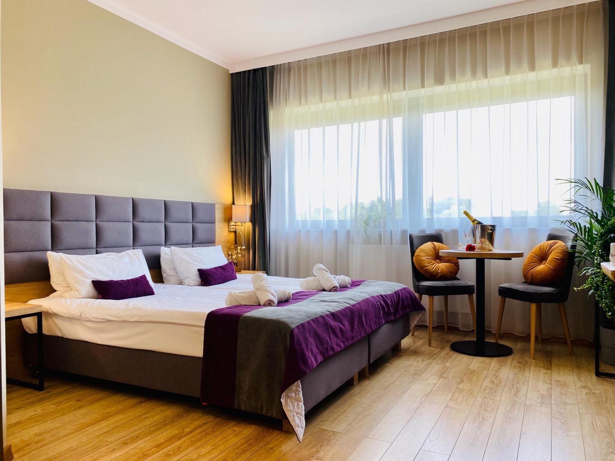 Hotel Conrad Comfort Krakow Bagian luar foto